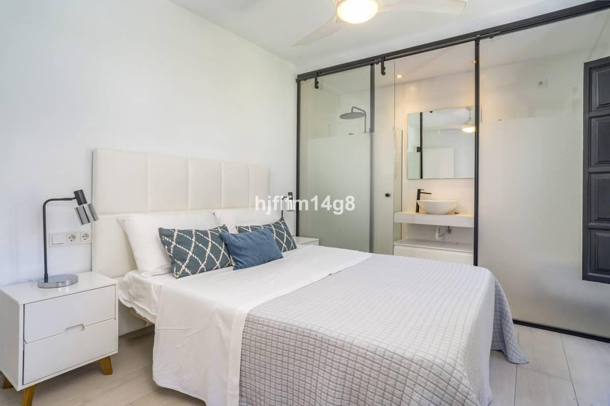 2 soverom Hus til salgs i Nueva Andalucia med svømmebasseng - € 490 000 (Ref: 9185325)