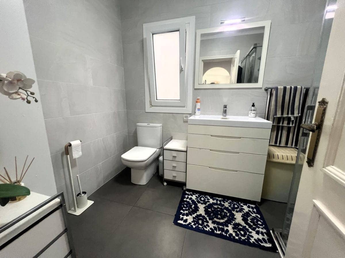 2 soveværelse Lejlighed til salg i El Paraiso med swimmingpool - € 358.000 (Ref: 9185326)