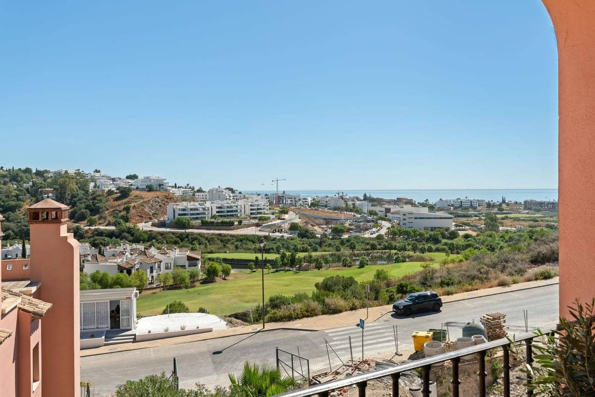 3 quarto Casa em Banda para venda em Estepona com piscina - 445 000 € (Ref: 9239834)