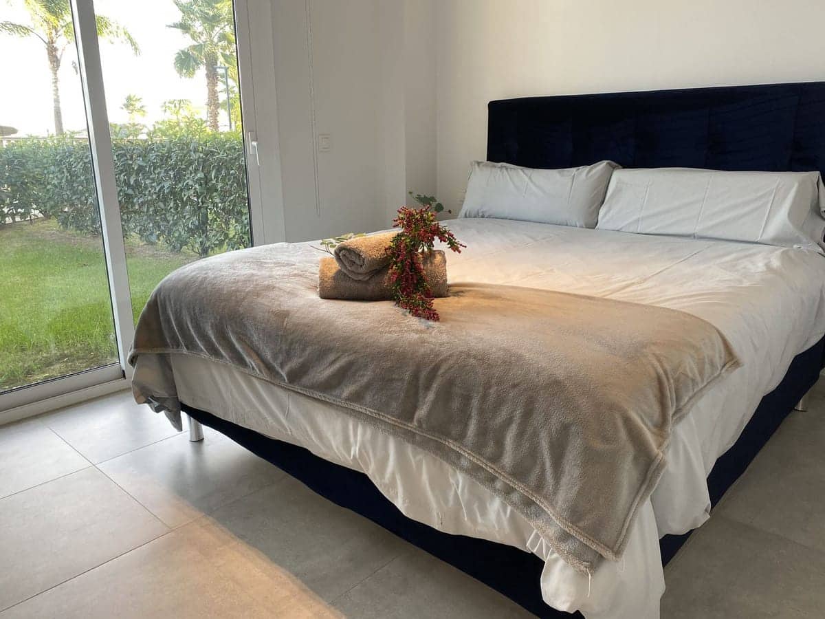 2 bedroom Apartment for sale in La Cala de Mijas with pool - € 439,000 (Ref: 9242855)