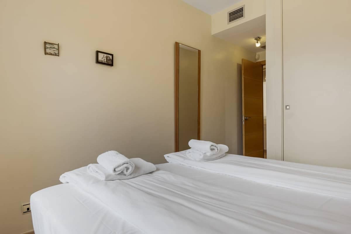 2 bedroom Apartment for sale in Mijas Costa with pool - € 385,000 (Ref: 9242859)