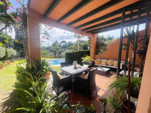 3 bedroom Semi-detached Villa for sale in Mijas Costa, Mijas with pool - € 595,000 (Ref: 9242862)