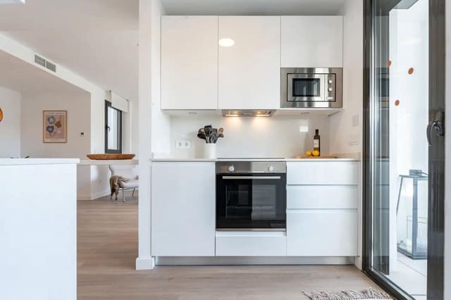 3 soveværelse Lejlighed til salg i La Cala de Mijas, Mijas med swimmingpool - € 575.000 (Ref: 9347107)