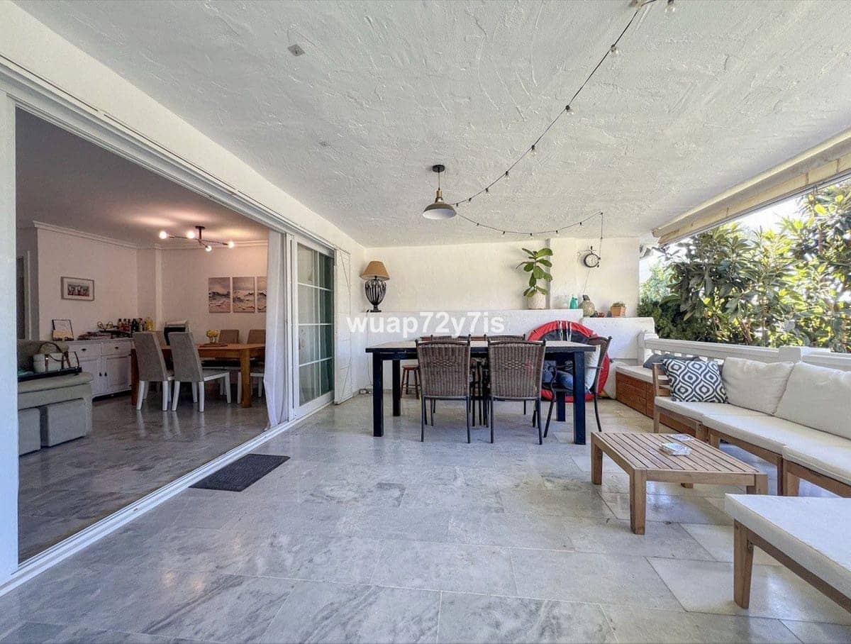 6 soverom Hus til salgs i El Paraiso med svømmebasseng - € 650 000 (Ref: 9347111)