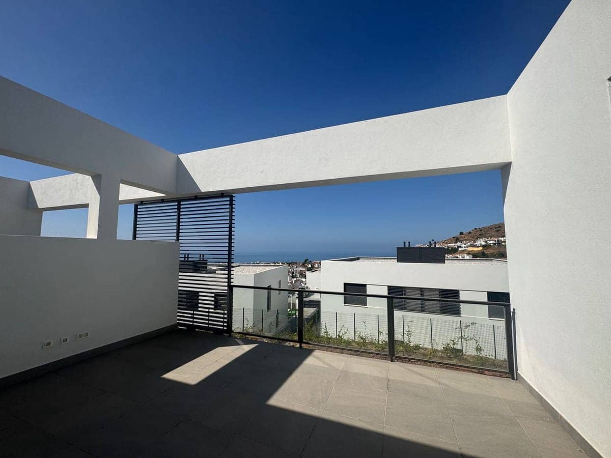 3 soveværelse Semi-Rækkehus til salg i Riviera del Sol - € 635.000 (Ref: 9347112)