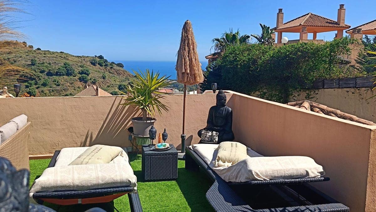 3 quarto Apartamento para venda em Calahonda com piscina - 690 000 € (Ref: 9359059)