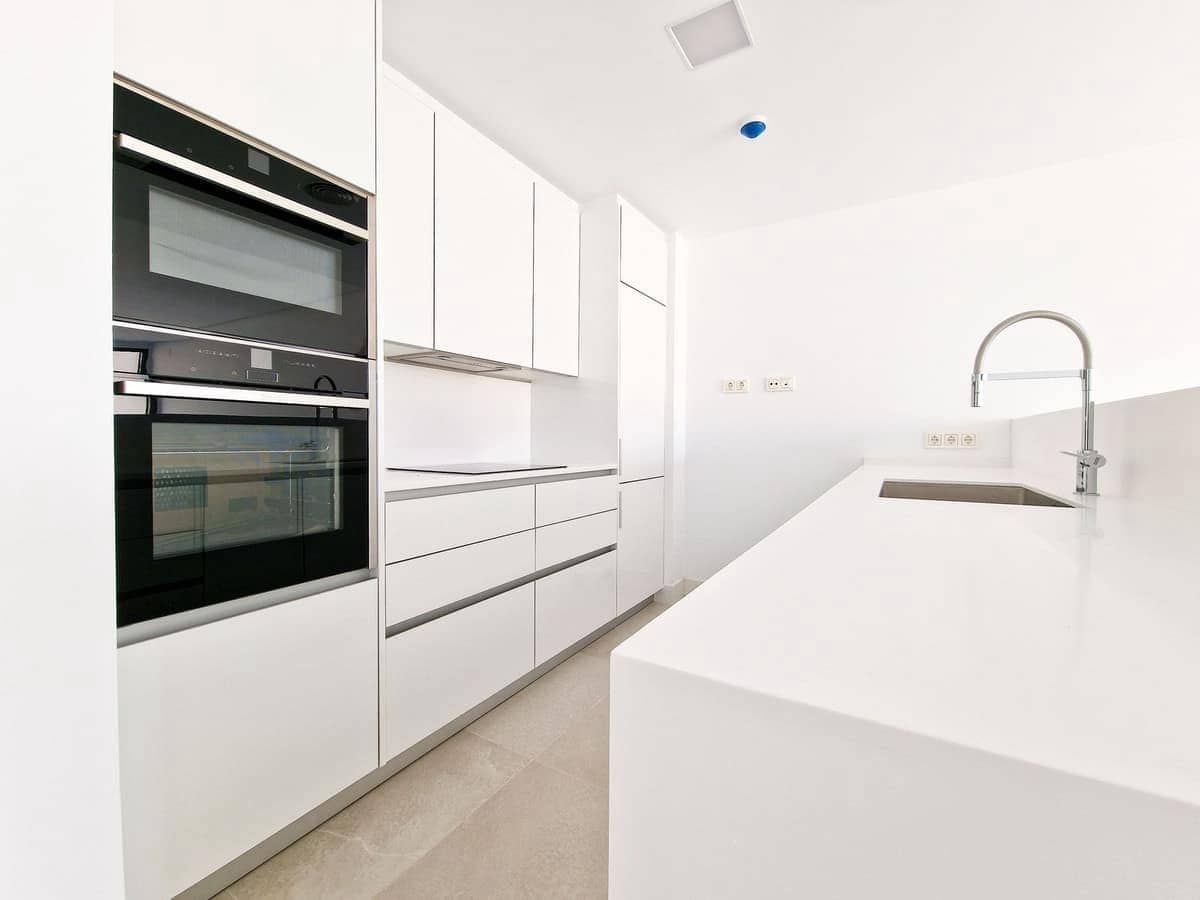 2 makuuhuone Huoneisto myytävänä paikassa Cabopino mukana uima-altaan - 690 000 € (Ref: 9359060)