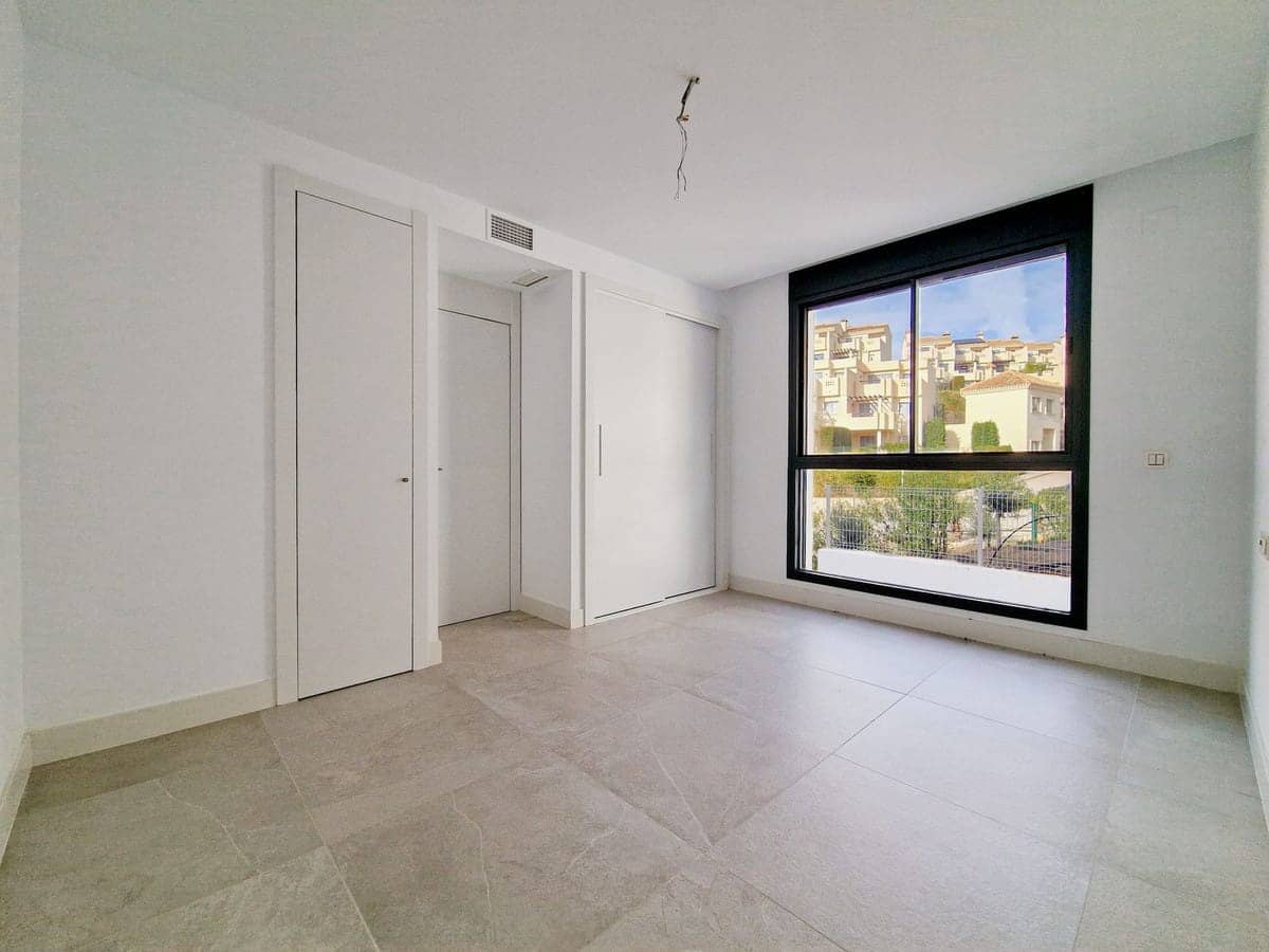 2 makuuhuone Huoneisto myytävänä paikassa Cabopino mukana uima-altaan - 690 000 € (Ref: 9359060)