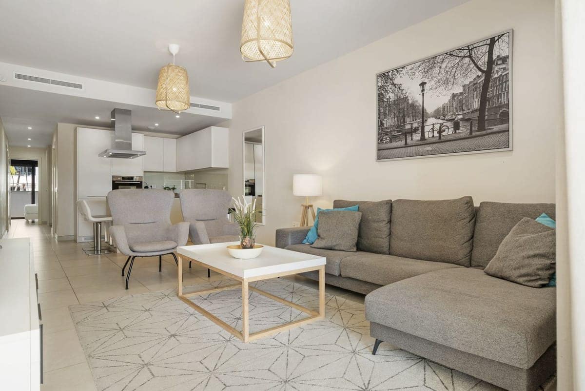 3 bedroom Apartment for sale in La Cala de Mijas with pool - € 680,000 (Ref: 9359061)