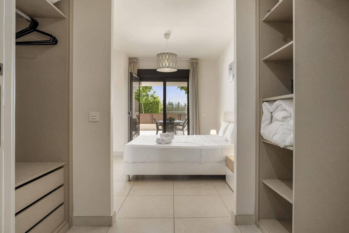 3 bedroom Apartment for sale in La Cala de Mijas with pool - € 680,000 (Ref: 9359061)