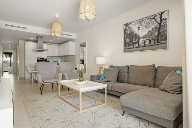 3 bedroom Apartment for sale in La Cala de Mijas, Mijas with pool - € 680,000 (Ref: 9359061)