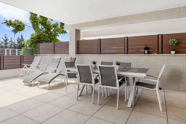 3 bedroom Apartment for sale in La Cala de Mijas, Mijas with pool - € 680,000 (Ref: 9359061)