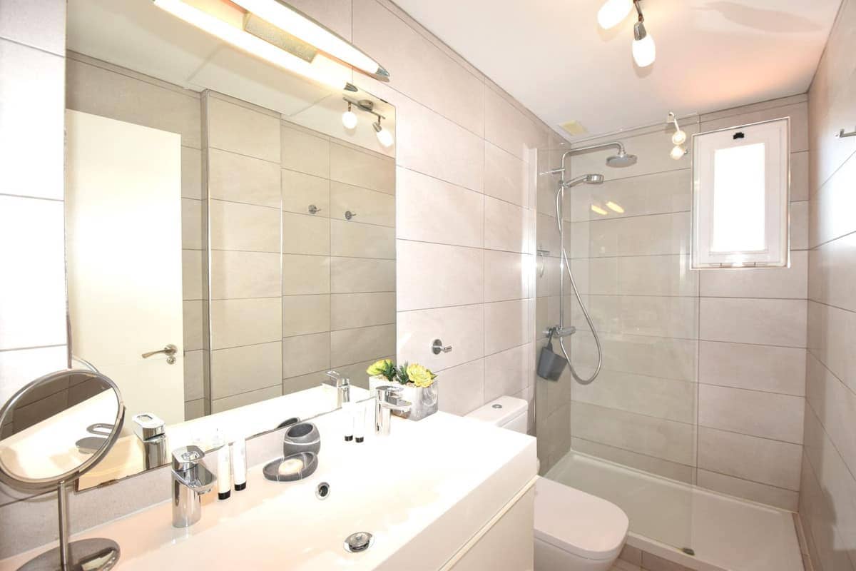 2 bedroom Apartment for sale in La Cala de Mijas with pool - € 475,000 (Ref: 9359074)