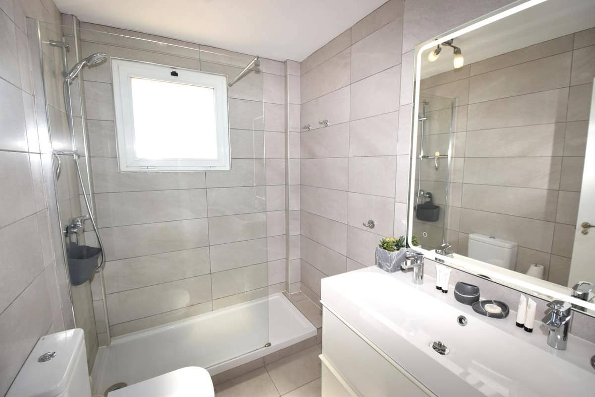 2 bedroom Apartment for sale in La Cala de Mijas with pool - € 475,000 (Ref: 9359074)