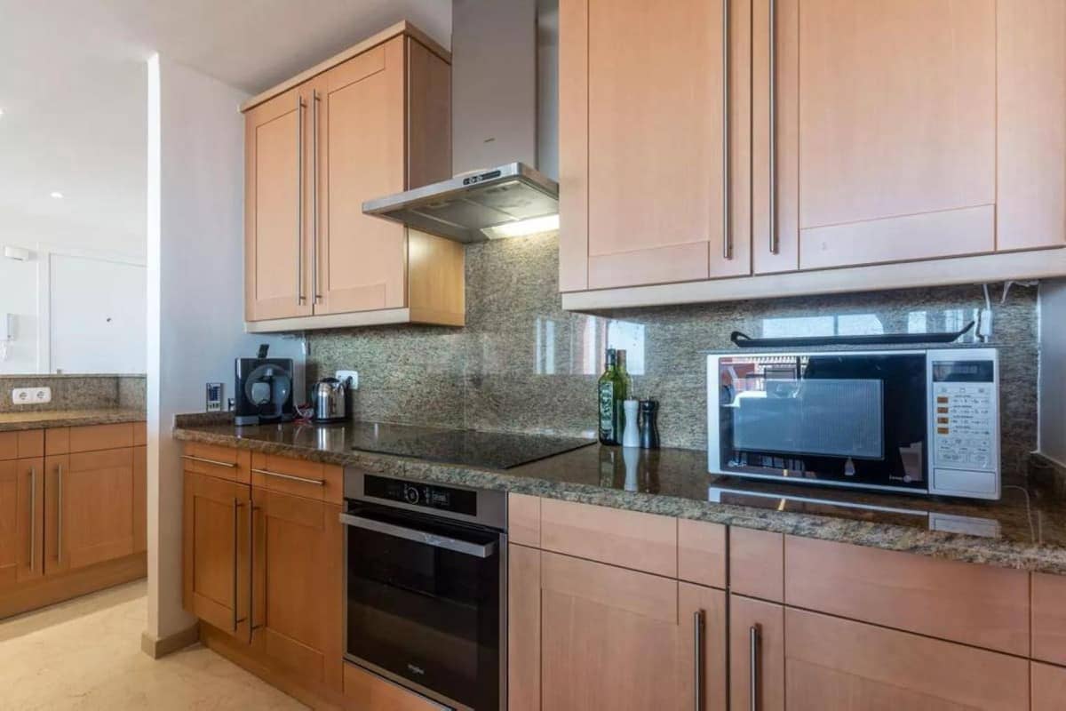 2 Zimmer Apartment zu verkaufen in Calahonda mit Pool - 447.500 € (Ref: 9359076)