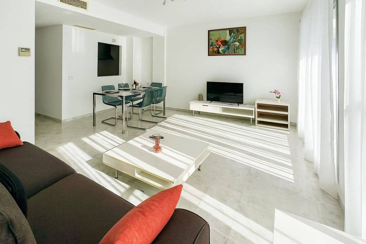 3 soveværelse Lejlighed til salg i Riviera del Sol med swimmingpool - € 420.000 (Ref: 9359080)