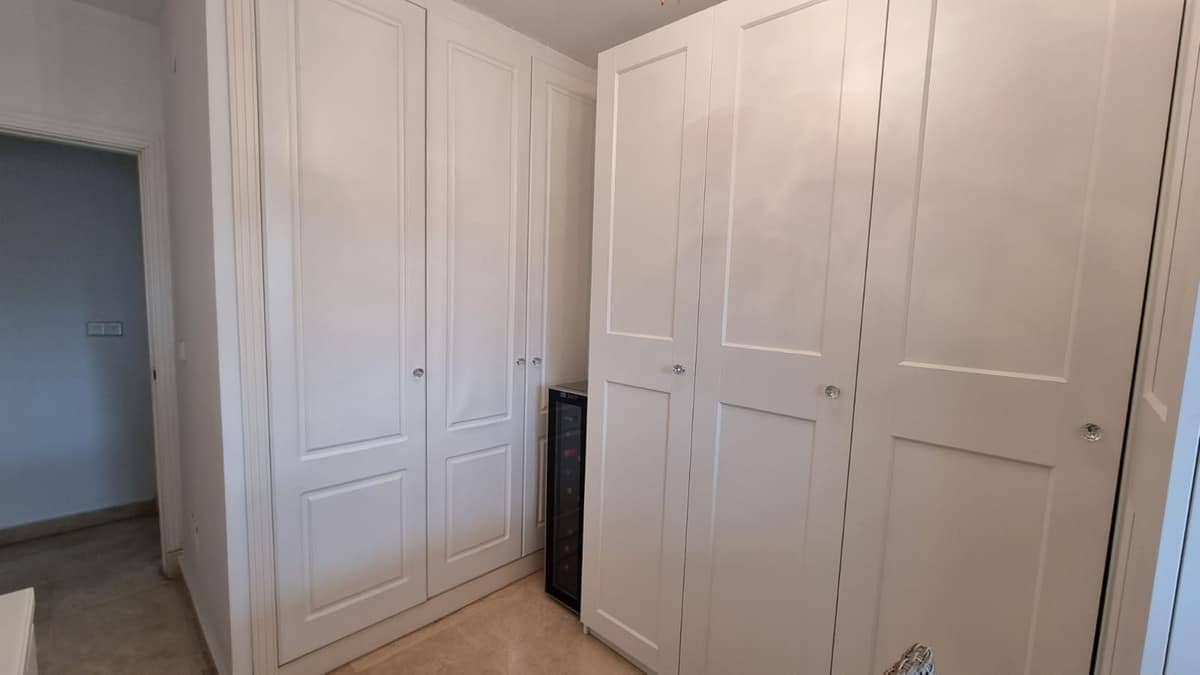 2 makuuhuone Huoneisto myytävänä paikassa San Luis de Sabinillas mukana uima-altaan - 289 000 € (Ref: 9359087)