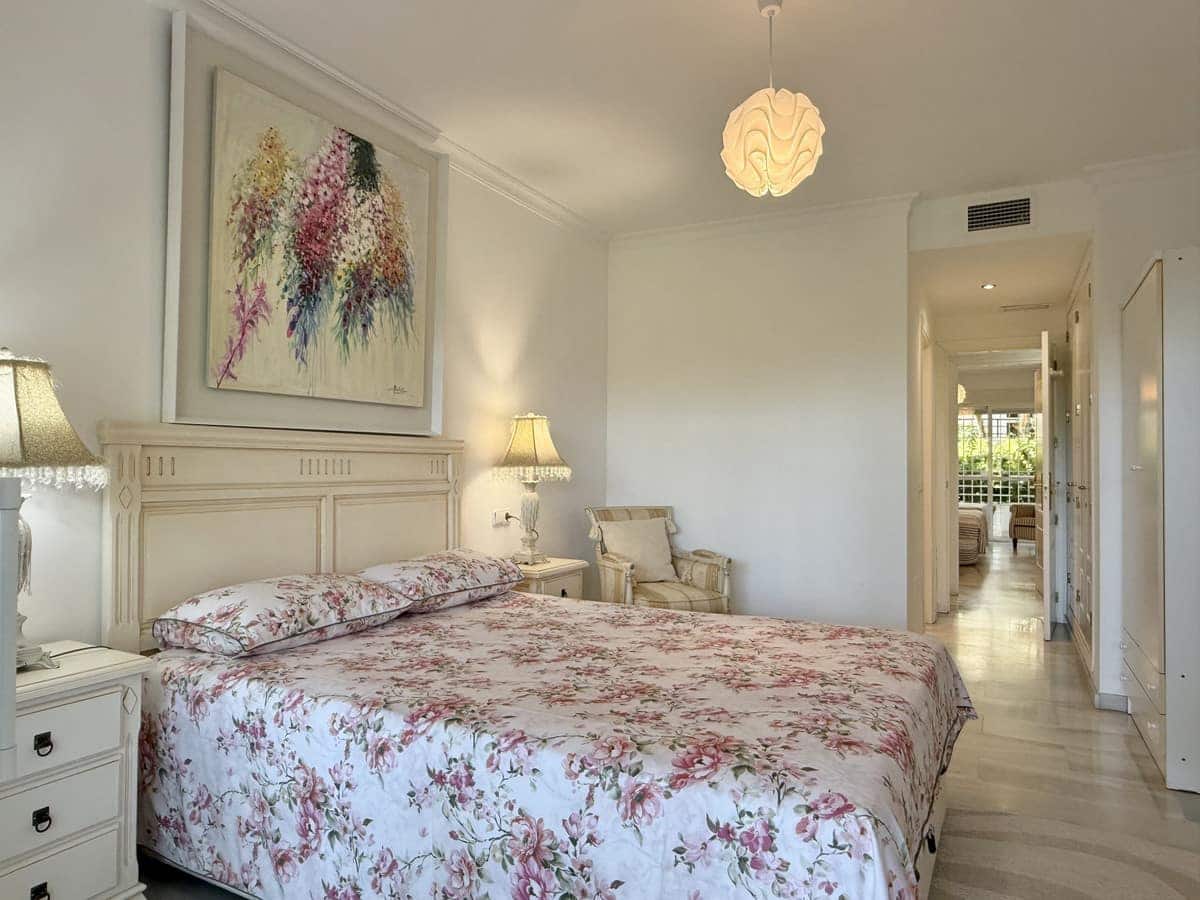 2 sypialnia Apartament na sprzedaż w Guadalmina z basenem - 529 000 € (Ref: 9367456)