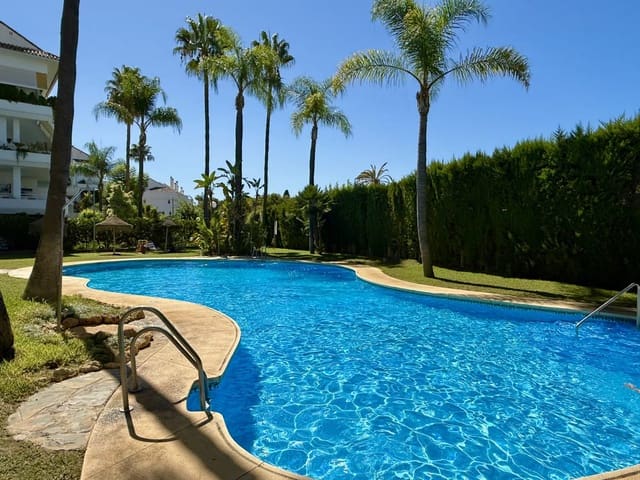 2 sypialnia Apartament na sprzedaż w Guadalmina Baja, Marbella z basenem - 529 000 € (Ref: 9367456)