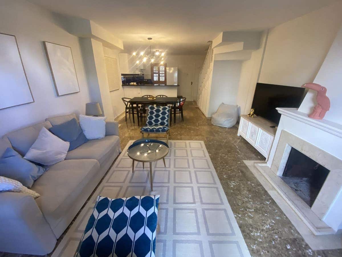 2 sypialnia Dom na sprzedaż w Estepona z basenem - 470 000 € (Ref: 9367467)