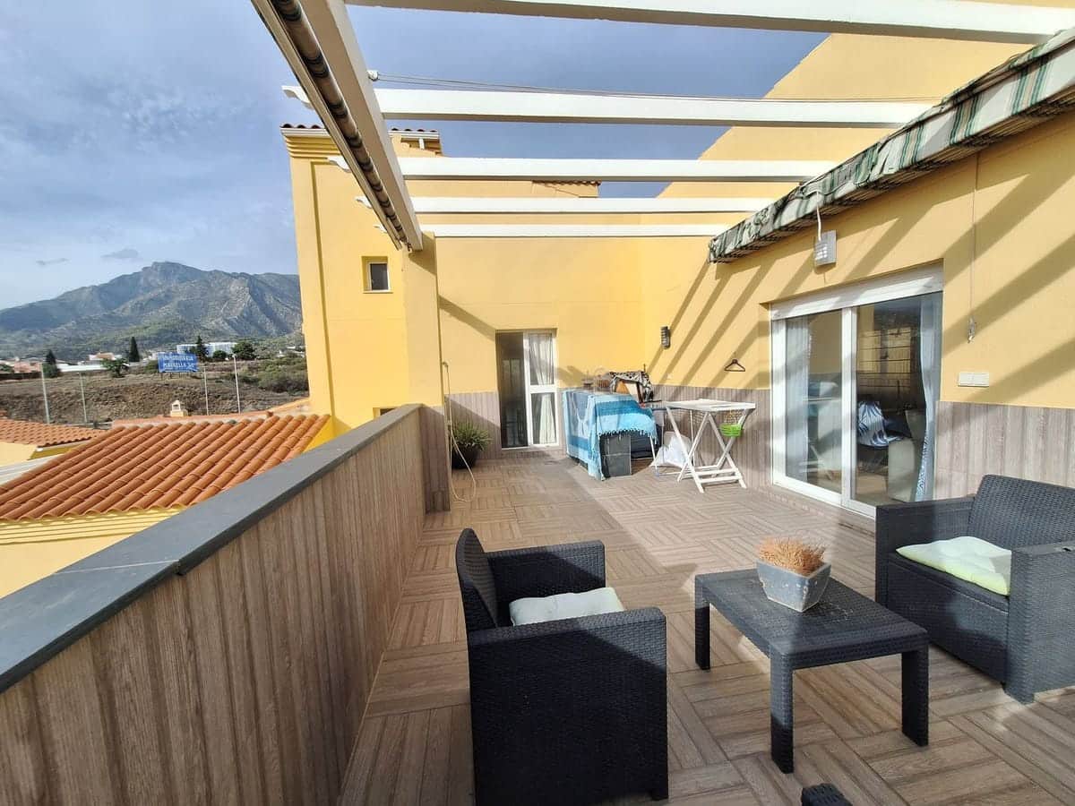 4 bedroom Apartment for sale in Marbella with pool - € 598,000 (Ref: 9382527)