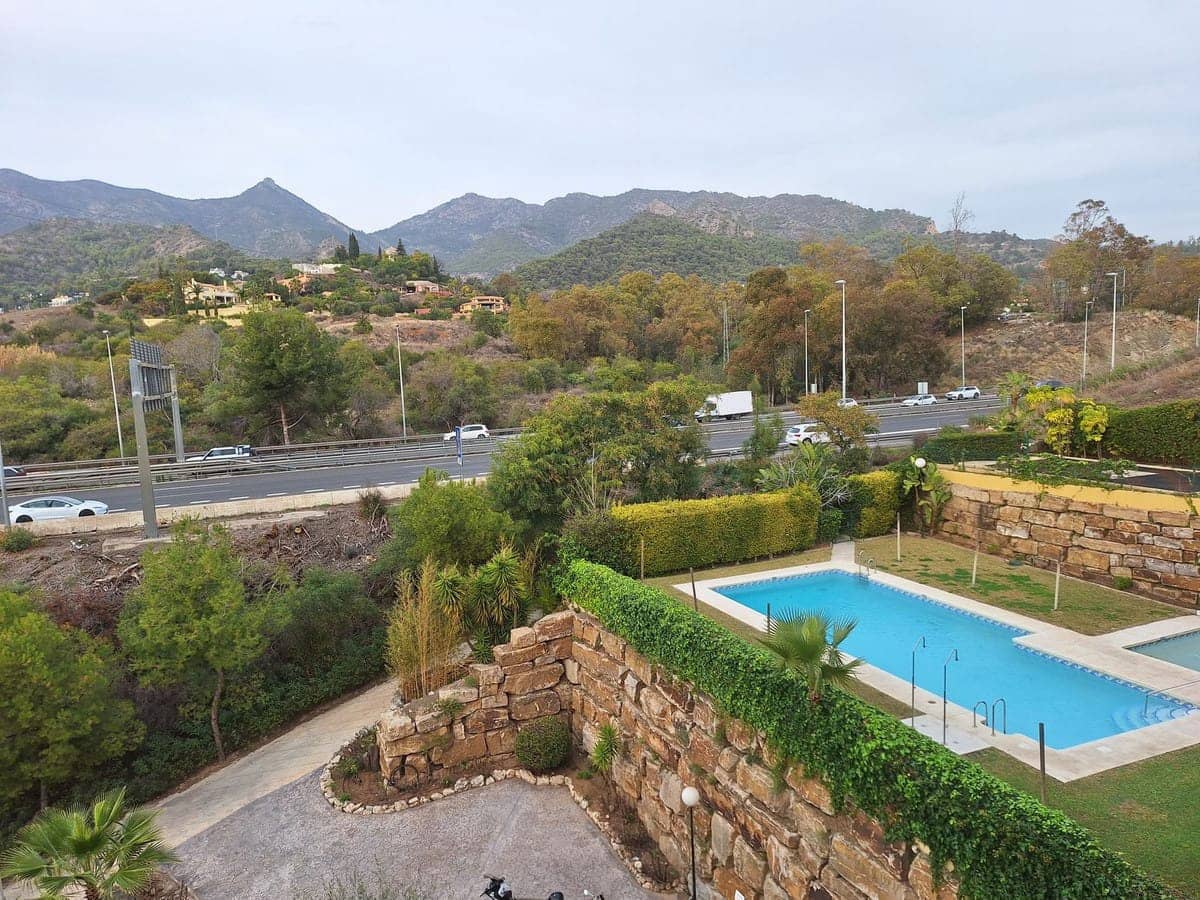 4 bedroom Apartment for sale in Marbella with pool - € 598,000 (Ref: 9382527)