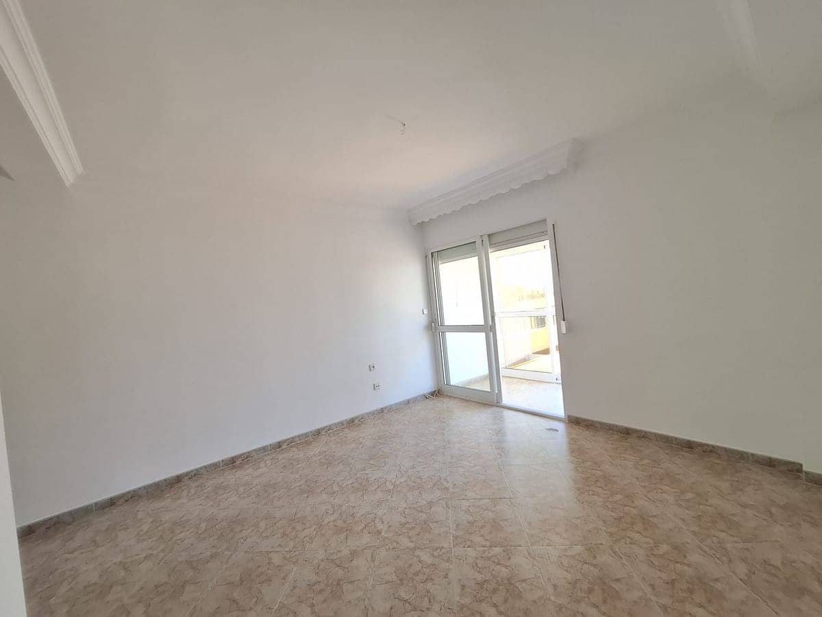 2 bedroom Apartment for sale in Marbella - € 450,000 (Ref: 9382533)