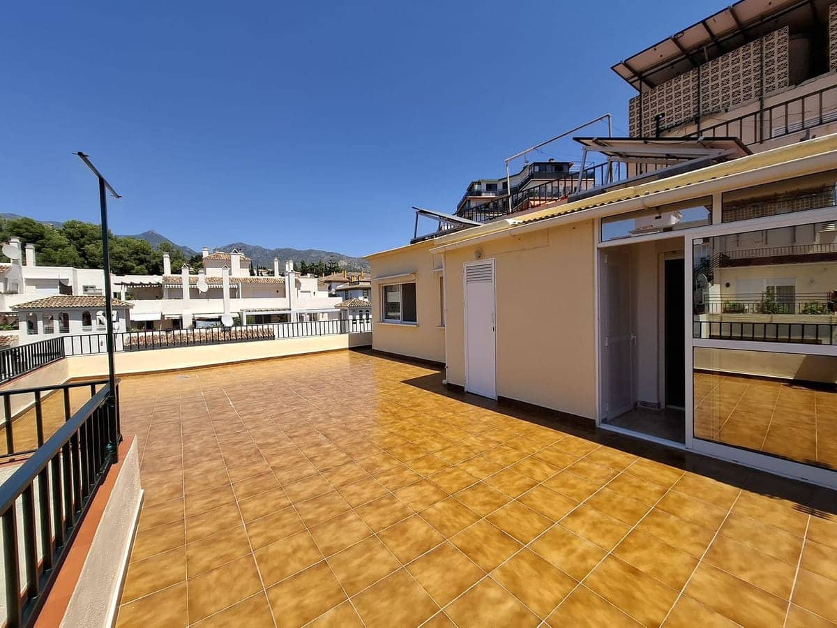 2 bedroom Apartment for sale in Marbella - € 450,000 (Ref: 9382533)