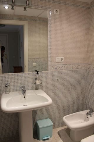 2 soveværelse Lejlighed til salg i Elviria, Marbella med swimmingpool - € 425.000 (Ref: 9382535)