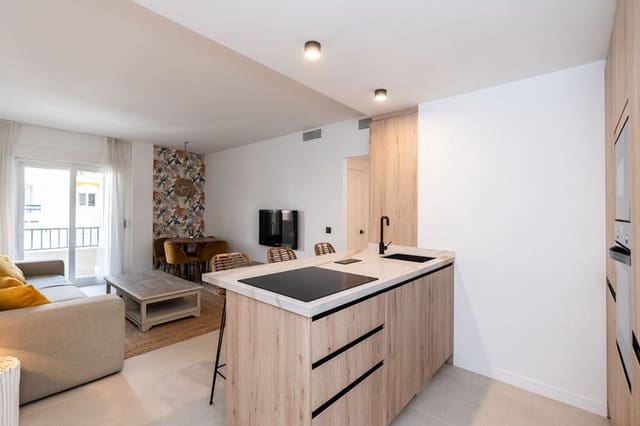 2 bedroom Apartment for sale in Marbella - € 425,000 (Ref: 9382536)