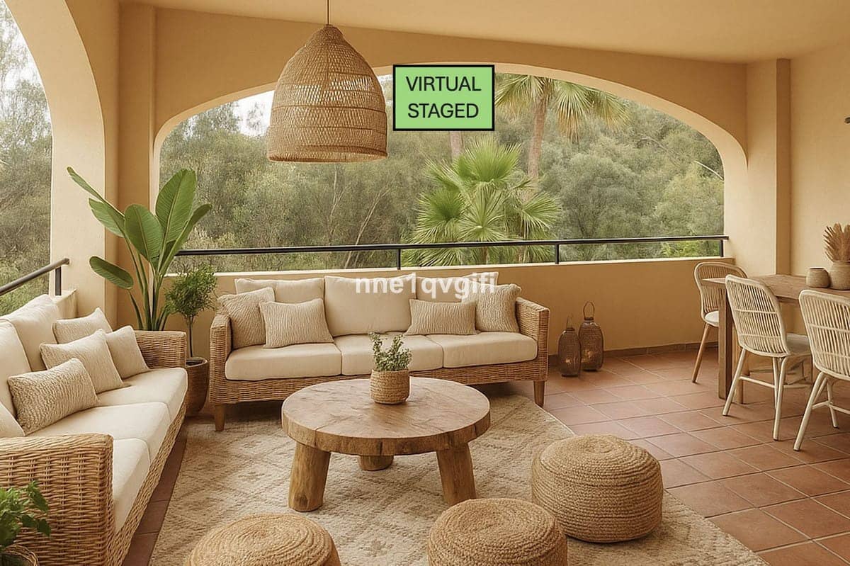 3 bedroom Apartment for sale in Elviria with pool - € 425,000 (Ref: 9382537)