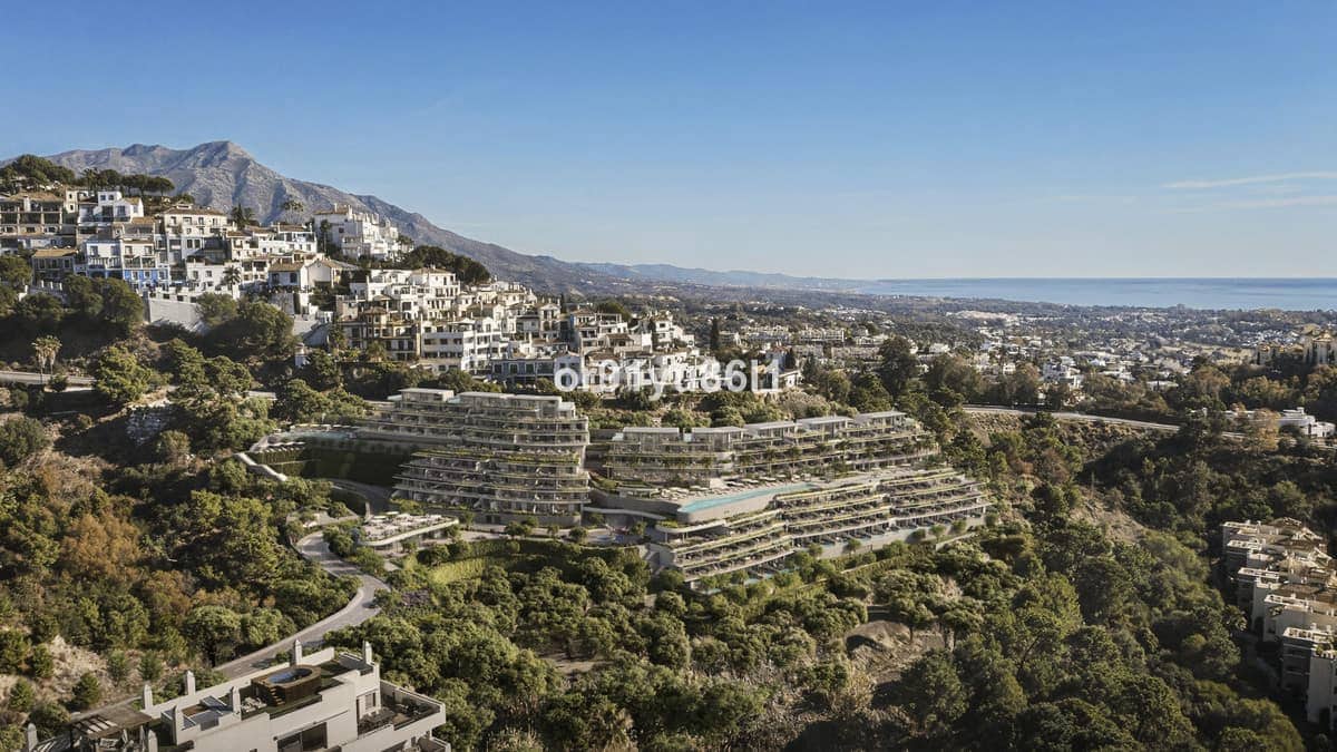 1 bedroom Apartment for sale in Benahavis with pool - € 707,972 (Ref: 9497011)