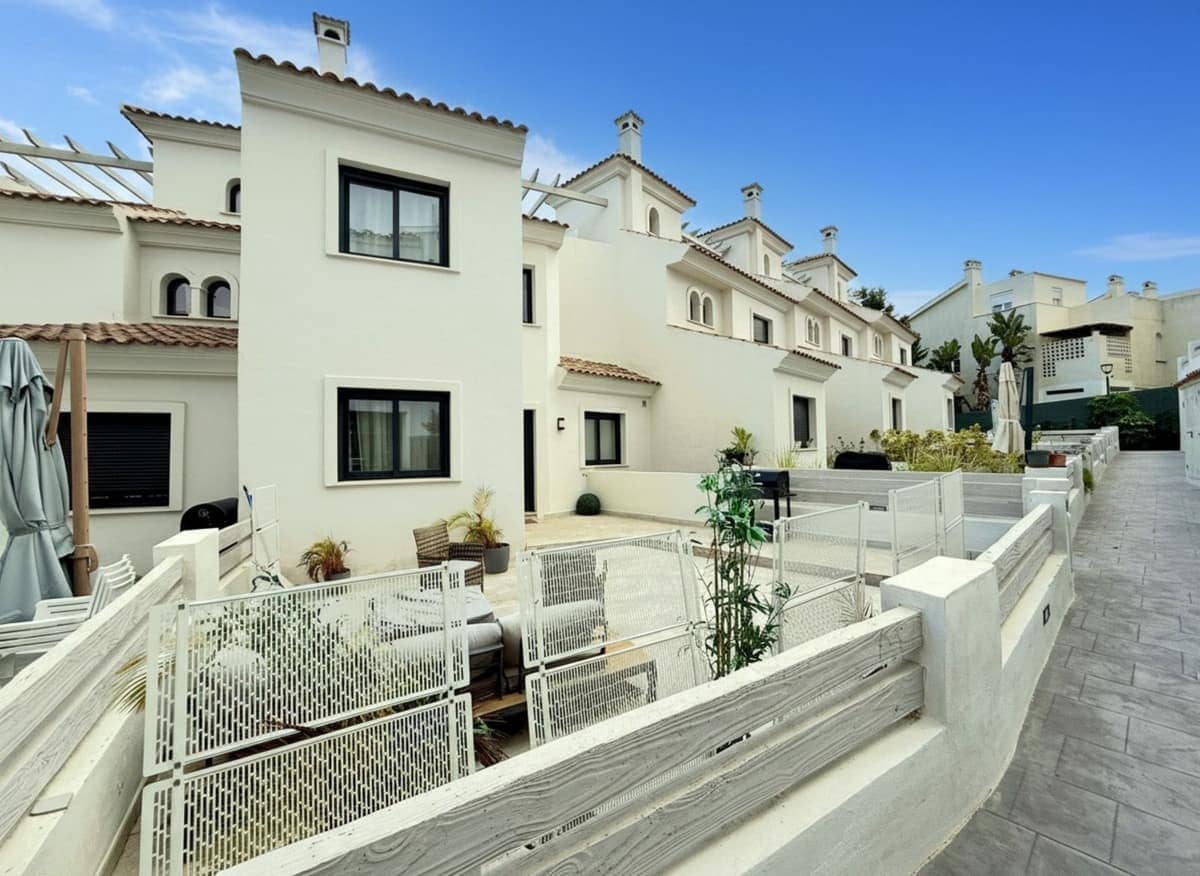 3 camera da letto Casa in vendita in Estepona con piscina - 560.000 € (Rif: 9530208)