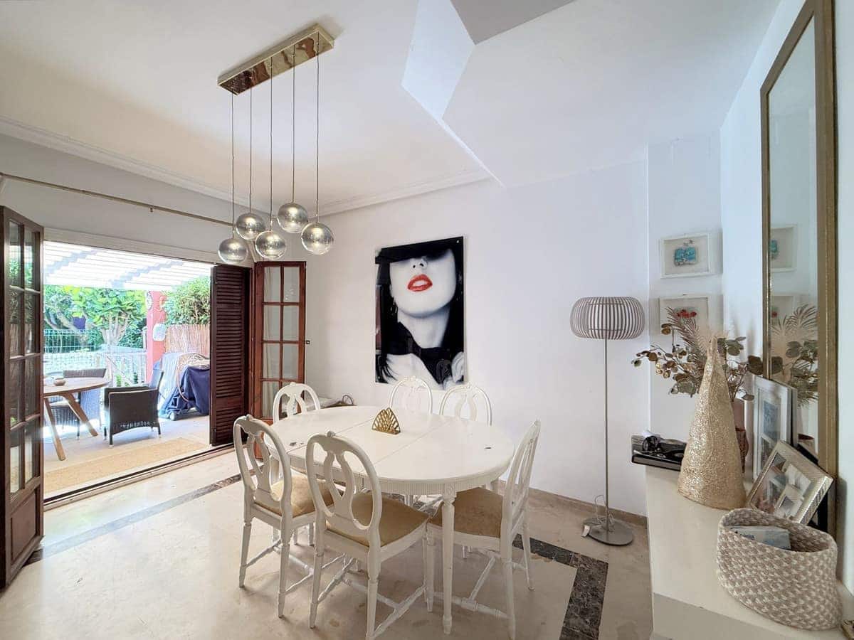 3 Zimmer Haus zu verkaufen in Estepona mit Pool - 580.000 € (Ref: 9530209)