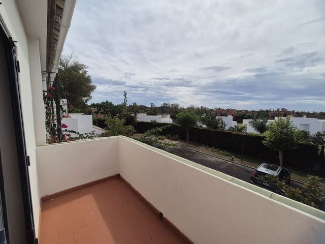 4 soverom Kjedet enebolig til salgs i Guadalmina Baja, Marbella med svømmebasseng - € 570 000 (Ref: 9530211)