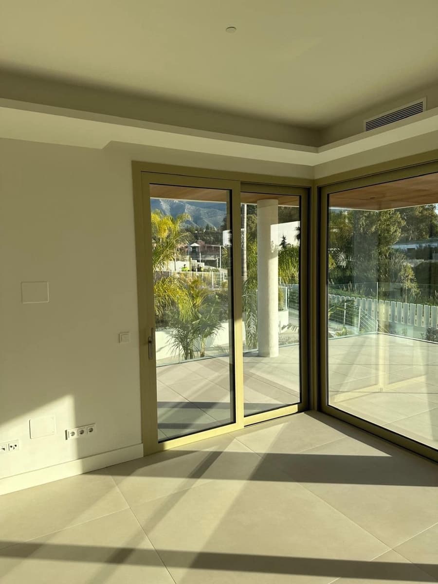 2 camera da letto Appartamento in vendita in Golden Mile con piscina - 2.600.000 € (Rif: 9615394)