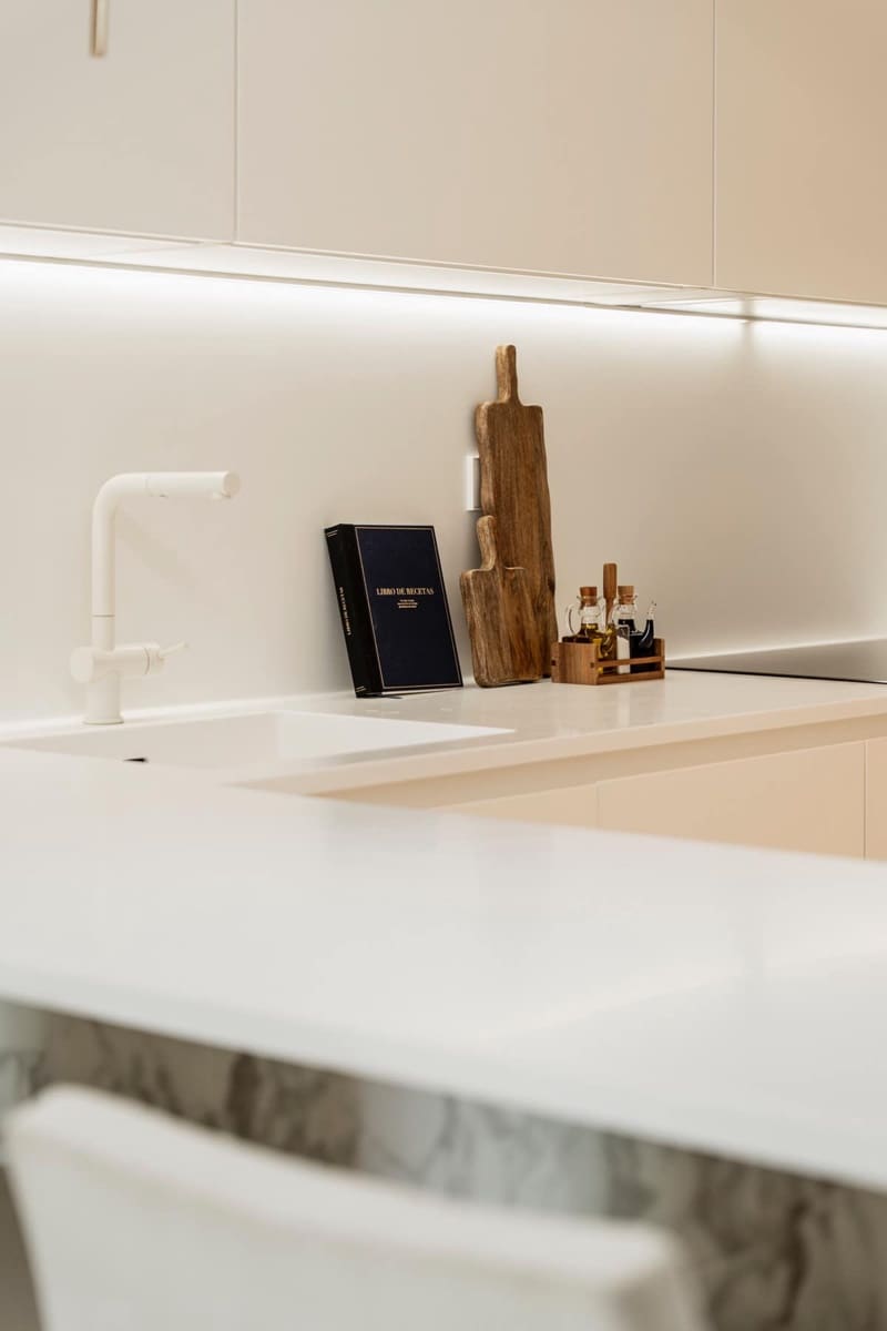 3 slaapkamer Appartement te koop in Benahavis met zwembad - € 925.000 (Ref: 9615396)