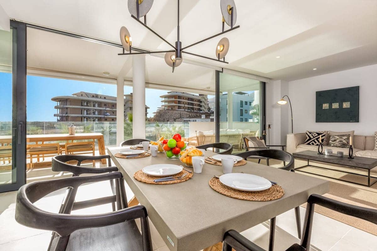 Apartamento de 3 habitaciones en Fuengirola en venta con piscina - 769.000 € (Ref: 9615399)