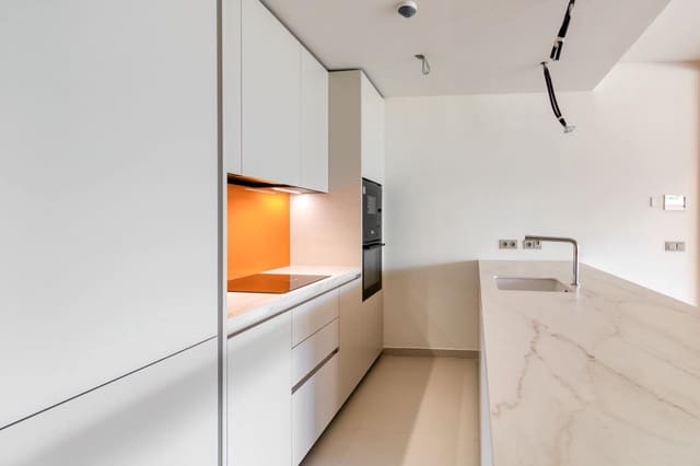 Apartamento de 2 habitaciones en Fuengirola en venta con piscina - 659.000 € (Ref: 9615402)