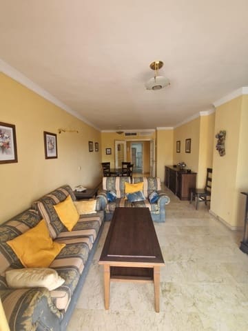 2 bedroom Apartment for sale in Puerto Banus, Marbella with pool - € 625,000 (Ref: 9615404)