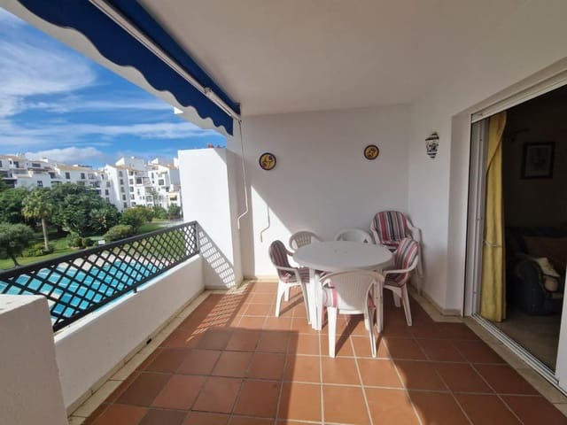 2 bedroom Apartment for sale in Puerto Banus, Marbella with pool - € 625,000 (Ref: 9615404)