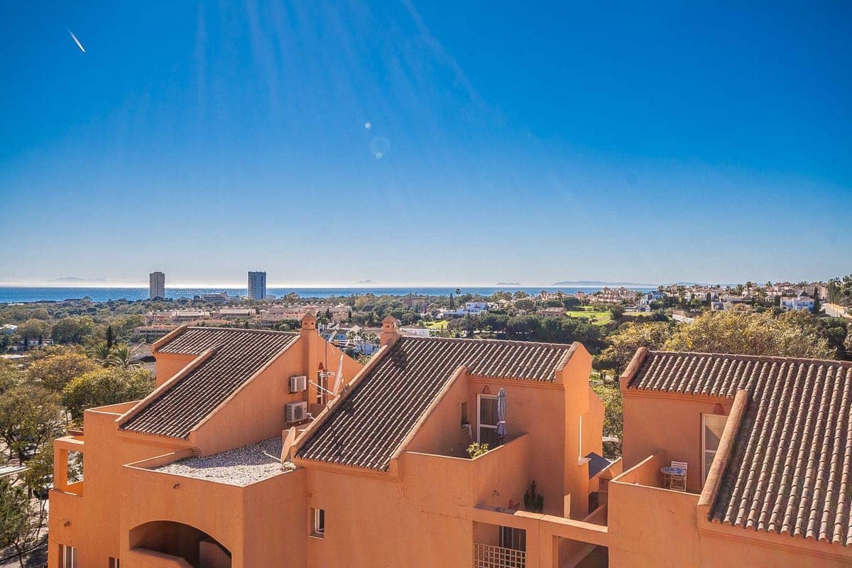 2 slaapkamer Appartement te koop in Elviria - € 595.000 (Ref: 9615405)