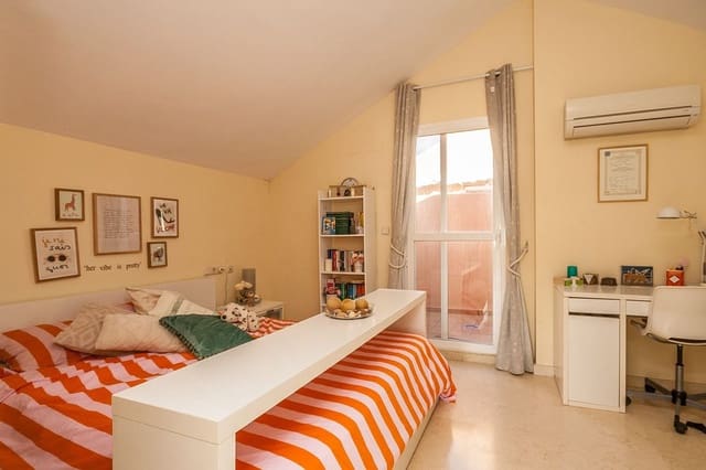 2 Zimmer Apartment zu verkaufen in Elviria, Marbella - 498.000 € (Ref: 9615408)