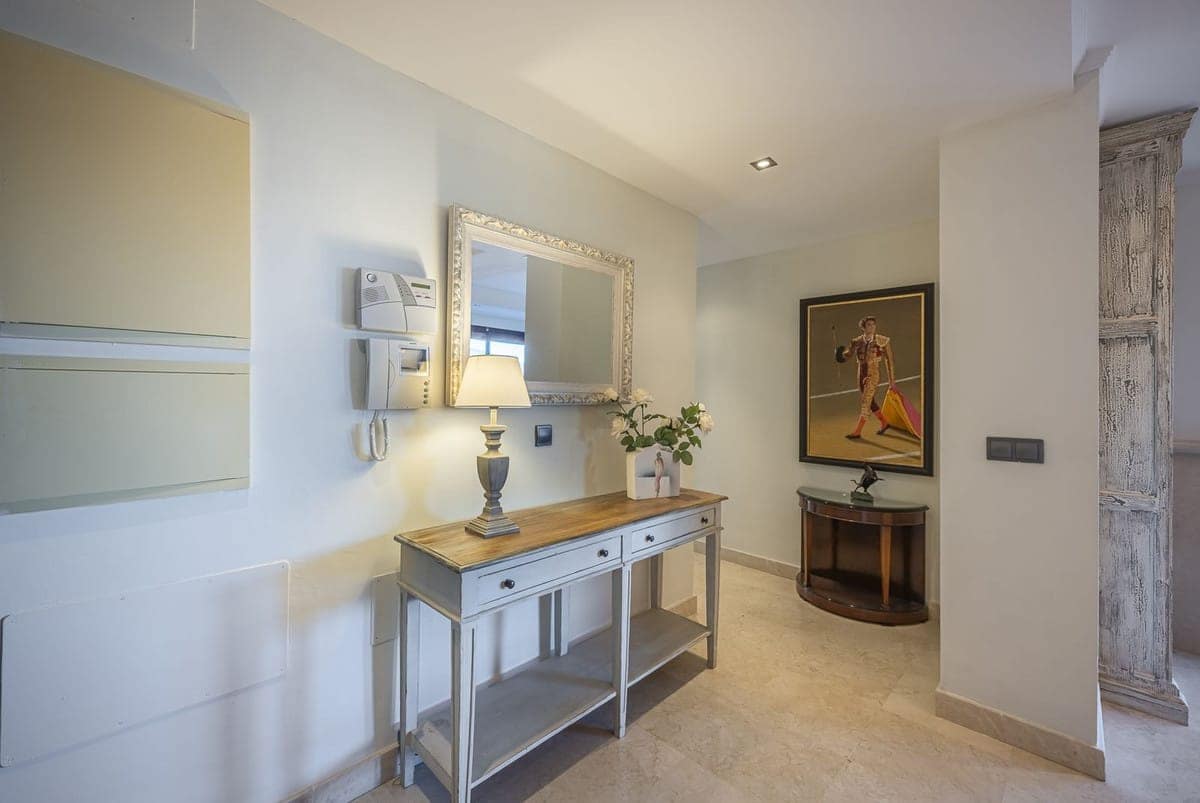 3 Zimmer Apartment zu verkaufen in La Mairena mit Pool - 450.000 € (Ref: 9615415)