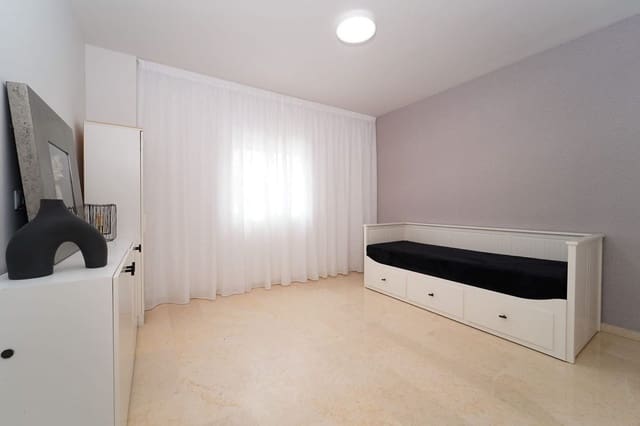 2 chambre Appartement à vendre à Elviria, Marbella avec piscine - 430 000 € (Ref: 9615418)