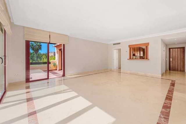 3 bedroom Apartment for sale in San Pedro de Alcantara, Marbella with pool - € 1,195,000 (Ref: 9615421)