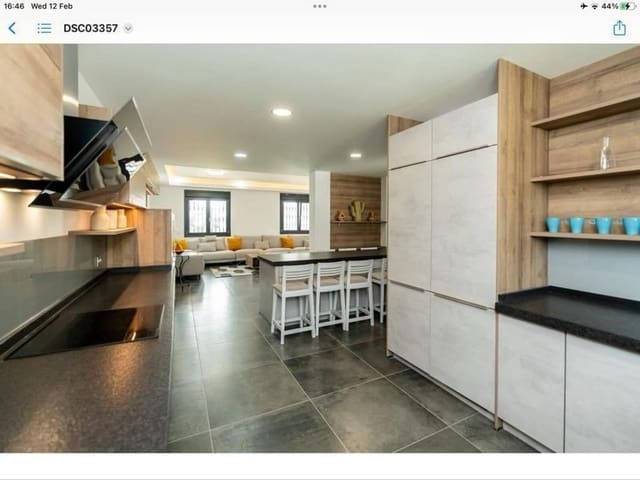 6 soverom Villa til salgs i Nueva Andalucia, Marbella med svømmebasseng - € 4 673 000 (Ref: 9615423)