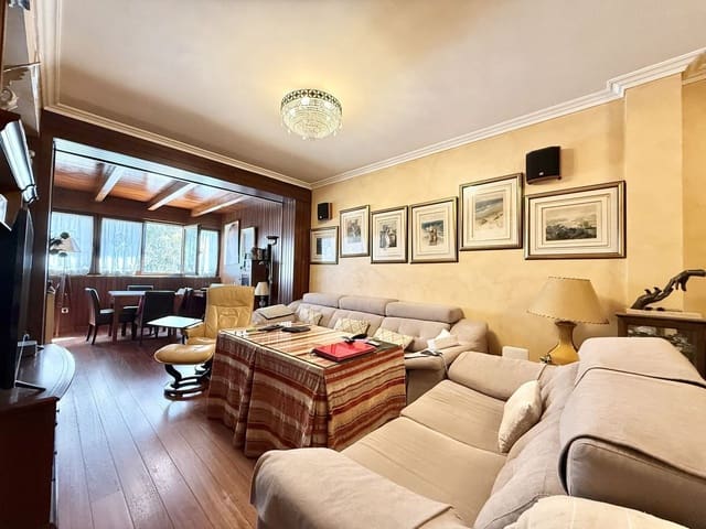 4 chambre Villa/Maison Semi-Mitoyenne à vendre à Estepona - 700 000 € (Ref: 9615429)