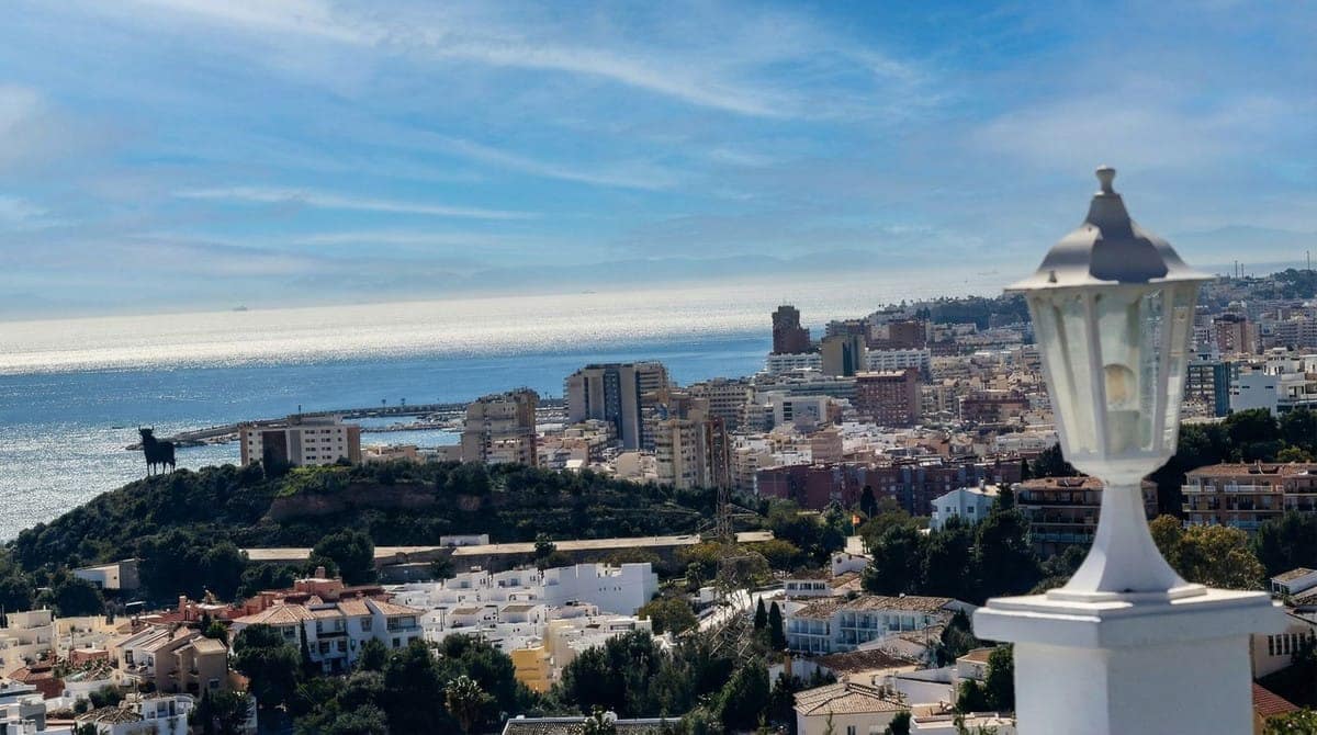 2 sypialnia Willa na sprzedaż w Fuengirola z basenem - 640 000 € (Ref: 9615431)