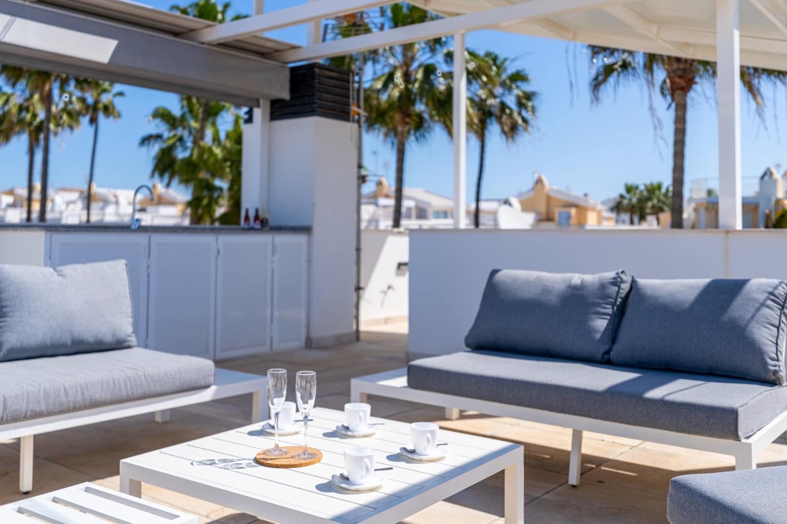 3 bedroom Villa for sale in El Moncayo with pool garage - € 595,000 (Ref: 10136285)